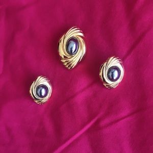 2/$20 VINTAGE AVON EARRINGS & PIN SET